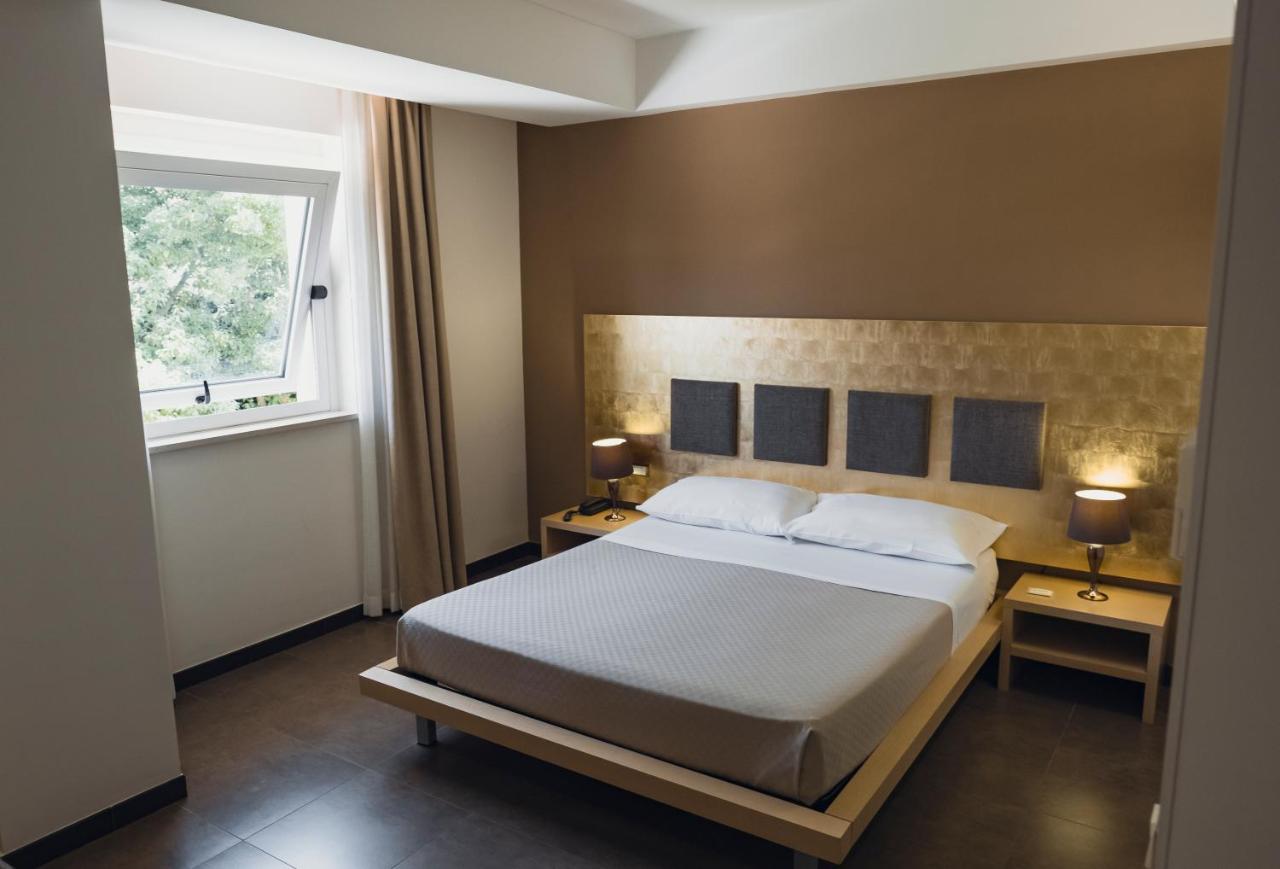 Modica Palace Hotel Bagian luar foto